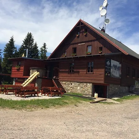 Bed & Breakfast Kiosek U Stare Lanovky 3*